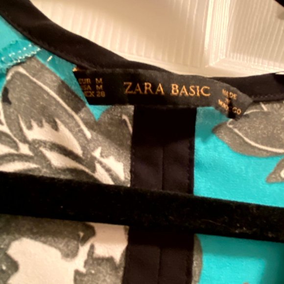 Turquoise Floral Zara Blouse with Flowy Sleeves - Picture 3 of 3